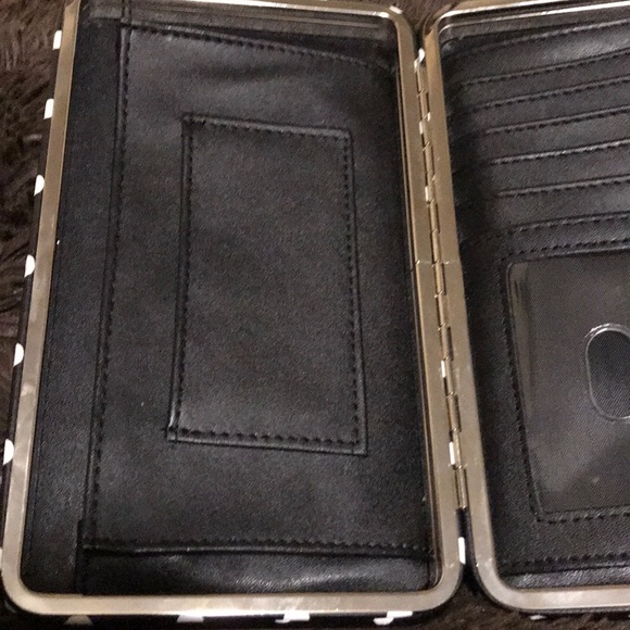 Wallet - Picture 2 of 4